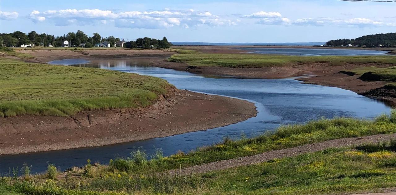 Pleasant Street Inn Parrsboro Esterno foto