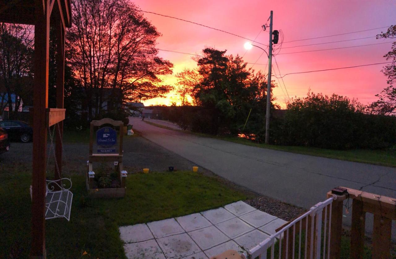 Pleasant Street Inn Parrsboro Esterno foto