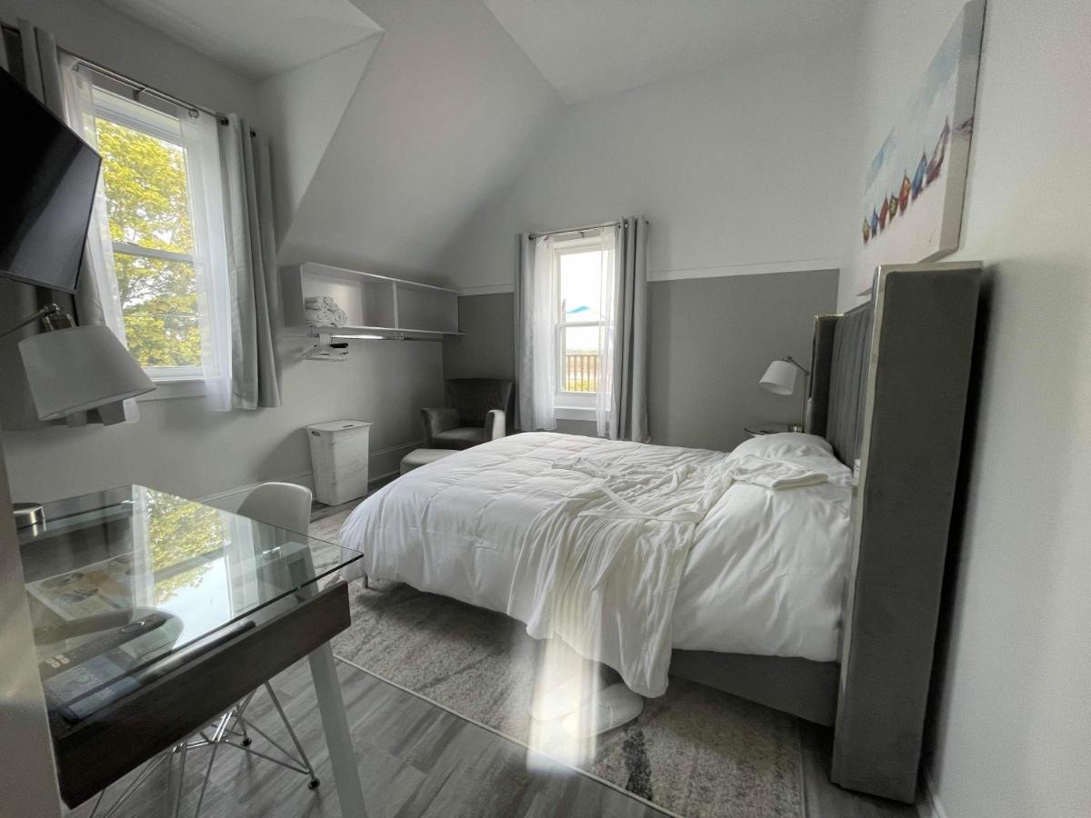 Pleasant Street Inn Parrsboro Esterno foto