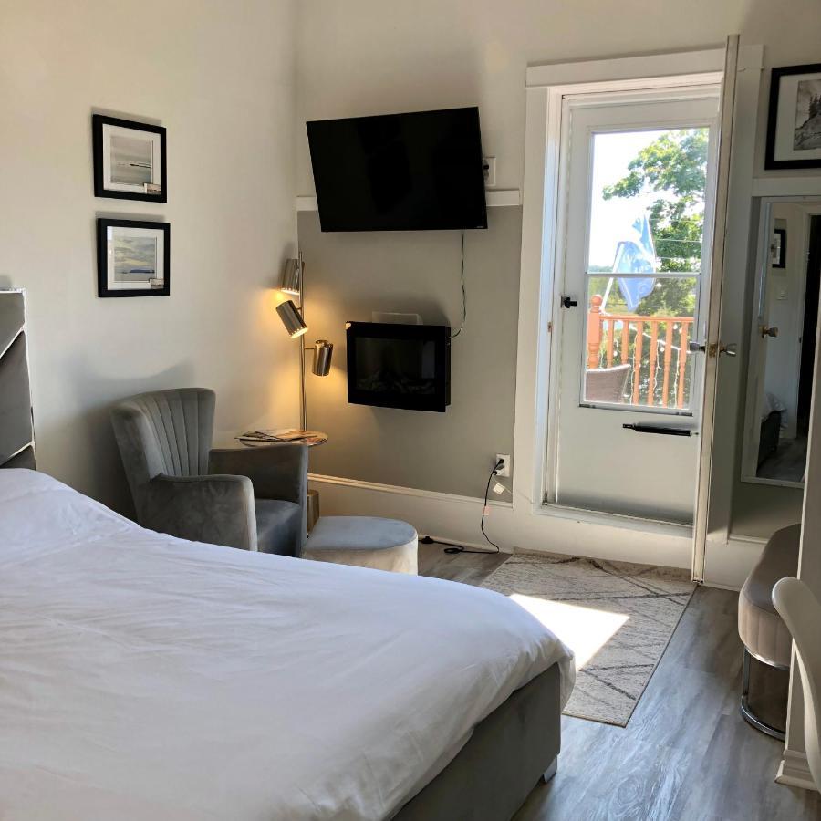 Pleasant Street Inn Parrsboro Esterno foto