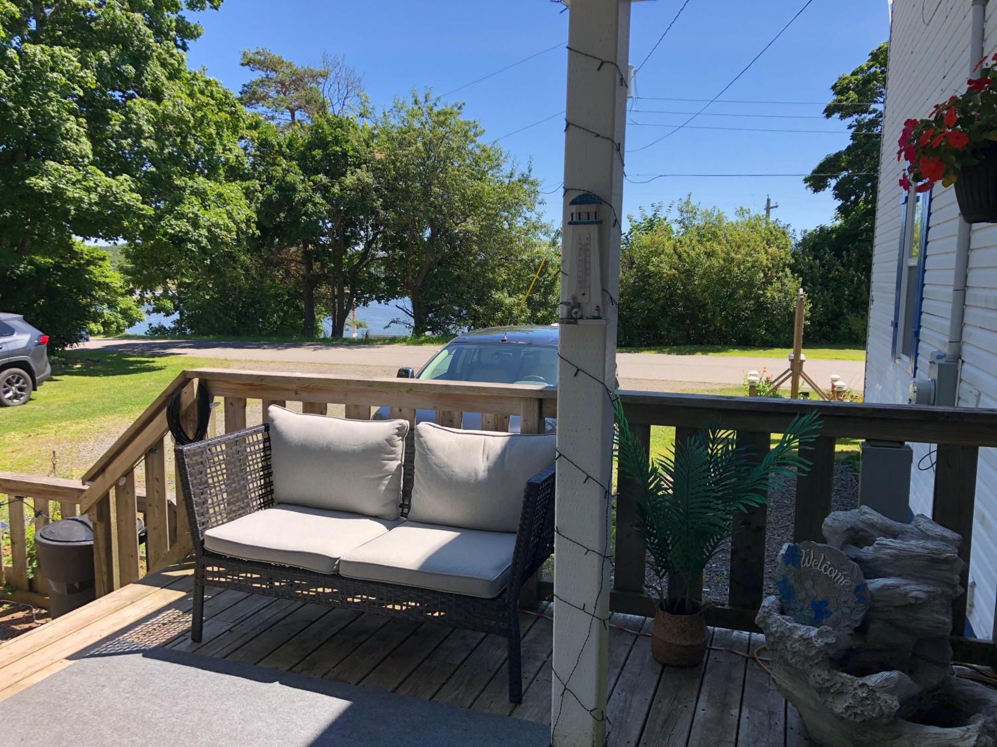 Pleasant Street Inn Parrsboro Esterno foto
